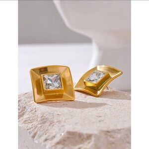 Luxe Gold Earrings with Crystal Detail